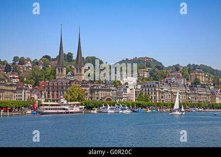 LUZERN - Juni 8: Ansicht des historischen Zentrums der Stadt Luzern am 8. Juni 2015 in Luzern, Schweiz. Stockfoto