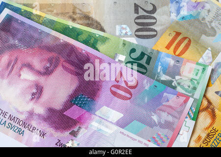 Banknoten der Schweizer Währung als Hintergrund Stockfoto