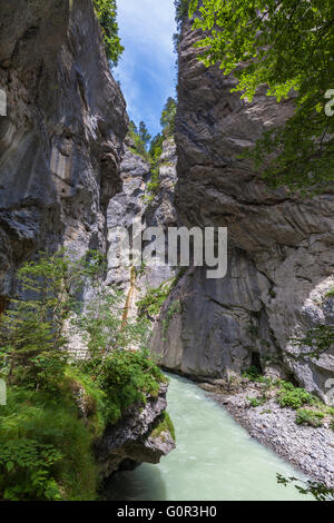 Blick auf die Aare-Schlucht im Hasli-Tal am Bernesr Oberland, Schweiz. Es ist zwischen Meiringen und Innertkirchen ist fast 200 Stockfoto