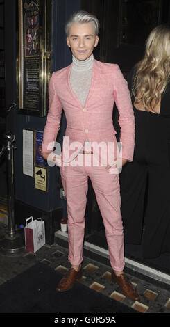 Prominente besuchen Jordan Davies-Party im Café de Paris Featuring: Harry Derbidge Where: London, Vereinigtes Königreich bei: 3. April 2016 Stockfoto