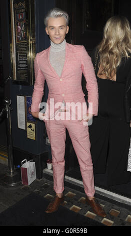 Prominente besuchen Jordan Davies-Party im Café de Paris Featuring: Harry Derbidge Where: London, Vereinigtes Königreich bei: 3. April 2016 Stockfoto