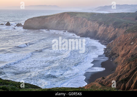 Sonnenuntergang am Mori Point, Pacifica, San Mateo County, Kalifornien Stockfoto