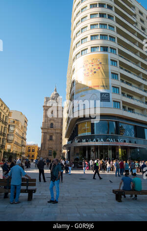 AC Hotel Malaga Palacio und der Kathedrale. XIX-Málaga-Filmfestival. Stockfoto