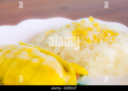 Klebreis mit Mango (Thai Dessert) Stockfoto