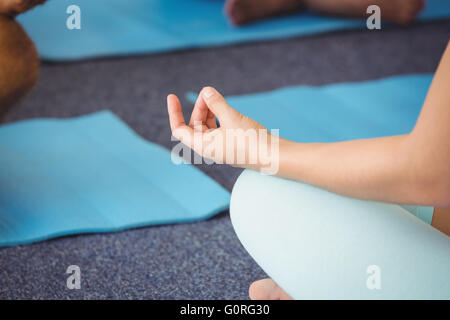 Extreme Nahaufnahme Blick Fitnesstrainer hand Stockfoto