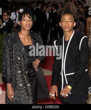 New York City, USA - 2. Mai 2016: Willow und Jaden Smith besucht Manus X Machina Mode in ein Zeitalter der Technologie Costume Gala Stockfoto