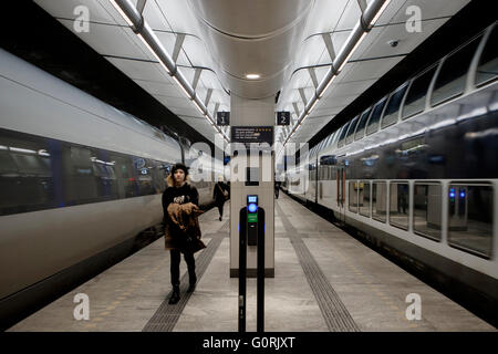 Norreport Station, Dänemark. Die neue Norreport Station besteht aus einer Reihe von gerundet, schwebende Dächer, montiert auf Glas-Pavillons. Stockfoto