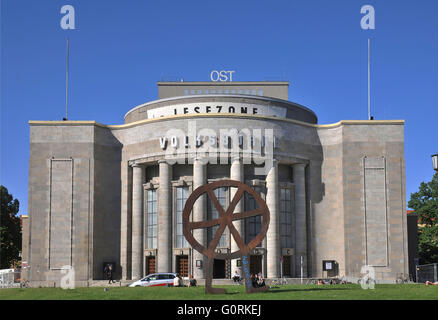 Volksbuhne, Rosa-Luxemburg-Platz, Mitte, Berlin, Deutschland / Jugendtheater, Volksbuhne am Rosa-Luxemburg-Platz, Volksbhne? Hne bin Rosa-Luxemburg-Platz Stockfoto