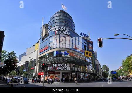 Neukolln Arcaden, shopping-Mall, Karl-Marx-Straße, Hermannplatz, Berlin, Deutschland / Neuk? Lln Arcaden Stockfoto