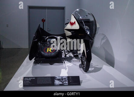 1966 Yamaha YDS-3 Batcycle war in der Fernsehserie Batman geritten und ist nun Teil von Petersen Automotive Museum Stockfoto