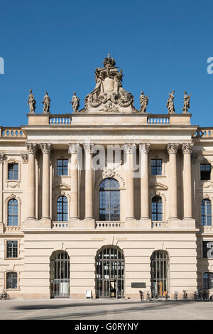 Gesetz-Fakultätsgebäude (ehemaliges Altes Palais) der Humboldt-Universität auf unter Den Linden in Mitte Berlin Deutschland Stockfoto