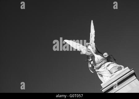 Statue auf Schlossbrücke (Schlossbrucke) in Mitte Berlin Deutschland Stockfoto