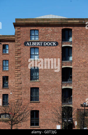 -Dock Liverpool Albert Dock Gebäude, die, denen das Albert Dock ein Komplex von ist, Gebäuden und Lagerhallen in Liverpool, England. Entwickelt Stockfoto