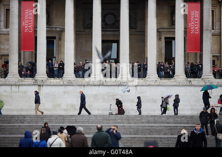 Die National Gallery in London ist ein Kunstmuseum am Trafalgar Square in der City of Westminster im Zentrum von London. 1824 gegründet, Stockfoto