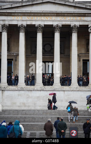 Die National Gallery in London ist ein Kunstmuseum am Trafalgar Square in der City of Westminster im Zentrum von London. 1824 gegründet, Stockfoto