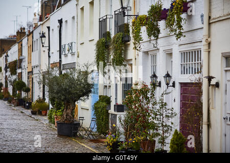 Hyde Park Gardens Mews geräumigen Stallungen beherbergen hervorragenden Lage in der Nähe von Hyde Park City of Westminster London UK Bayswater Nachteile Stockfoto