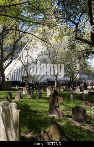 Friedhof von St. Pauls Kapelle, Lower Manhattan, NYC, USA Stockfoto