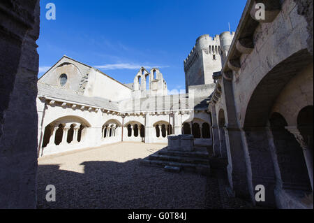 Das Kloster von Montmajour Abbey in der Nähe von Arles. Frankreich Stockfoto