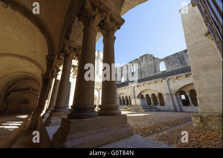 Das Kloster von Montmajour Abbey in der Nähe von Arles. Frankreich Stockfoto