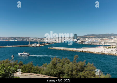 Blick über CMA CGN Turm und Hafen von Marseille, Bouches-du-Rhône, Provence Alpes Cote d ' Azur, Frankreich Stockfoto