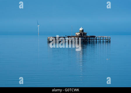 Die verlassenen Pierhead bei Herne Bay, Kent, UK Stockfoto
