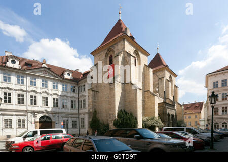 Kirche der Jungfrau Maria unter der Kette Prag Mala Strana Malteserplatz Tschechische Republik Stockfoto