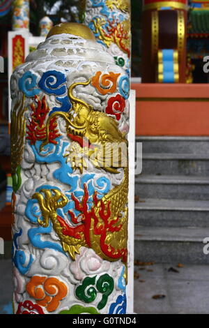Nahaufnahme des riesigen Riesen Räucherstäbchen in chinesischen Tempel Stockfoto
