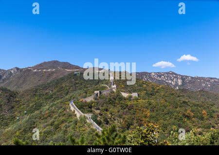 Zeigen Sie im Herbst an. die große Mauer bei Mutianyu, Beijing Stockfoto