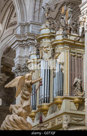 Jaen, Spanien - Mai 2016, 2: der Chor ist eines der größten in Spanien da es 148 Sitzplätze besteht, wurde im 18. abgeschlossen Stockfoto