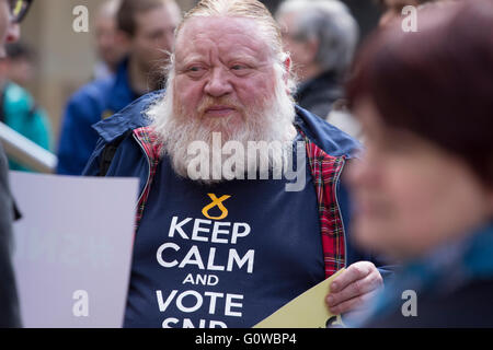 Glasgow, Vereinigtes Königreich. 4. Mai 2016. SNP-Unterstützer, die Teilnahme an der Rallye, die erste Minister Nicola Sturgeon on Mittwoch Hosted 4. kann 2016 Credit: Chrisselle Mowatt/Alamy Live News Stockfoto