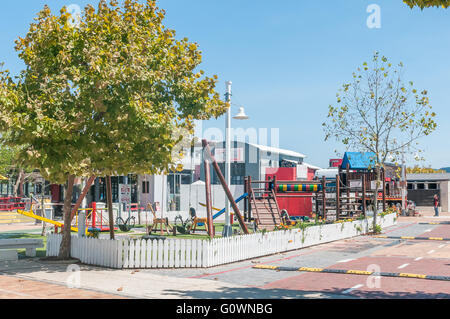 KNYSNA, Südafrika - 3. März 2016: ein Kinder-Playpark auf der historischen Insel Thesens Stockfoto