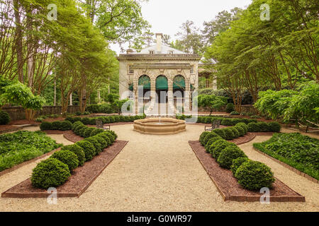 Swan-Haus mit Garten in Atlanta Stockfoto