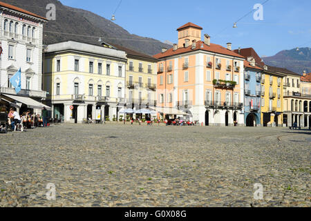 Alte Häuser Piazza Grande in Locarno auf den italienischen Teil der Schweiz quadratisch Stockfoto