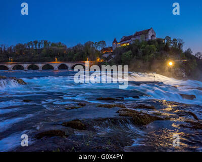Rheinfall mit Schloss Laufen, in Schaffhausen, Kanton Schaffhausen, Schweiz, Europa Stockfoto