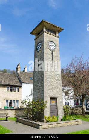 Nailsworth Krieg Memorial Clock Tower in der Innenstadt die Cotswold Stockfoto