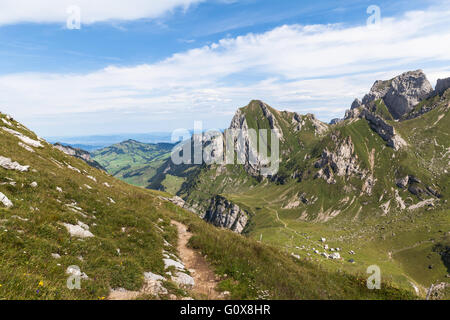 Blick auf den Alpstein-massiv auf dem Wanderweg der Schweiz Stockfoto