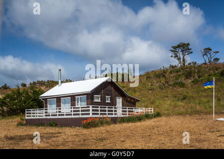 Ein Landhaus auf der Straße von Magellan in der Nähe von Punta Arenas, Patagonien, Chile, Südamerika. Stockfoto