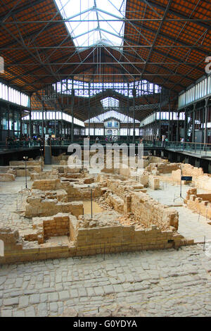 Ruinen der mittelalterlichen Stadt innerhalb der ehemaligen Mercat del Born, Barcelona, Katalonien, Spanien Stockfoto