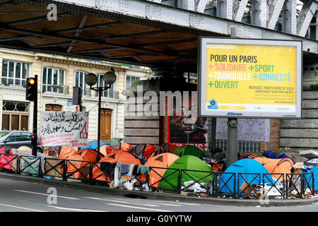 Flüchtlinge-Camp in Paris Stockfoto