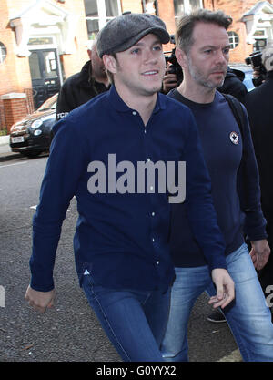 London, UK, 12. November 2015: Niall Horan gesehen bei BBC Maida Vale Studios nach der Live Lounge in London Stockfoto