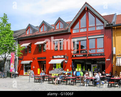 Restaurants in der Innenstadt von Lillehammer, Oppland, Norwegen Stockfoto