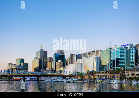 Sydney, Australien - 14. September 2012: Moderne Gebäude in Sydney CBD, Darling Harbour. Sydney ist die Hauptstadt von New South Wales. Stockfoto