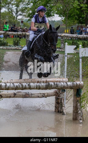 Badminton House, Badminton, UK. 7. Mai 2016. Mitsubishi Motors Badminton Horse Trials. Vierter Tag. während das Langlauf-Element von der Mitsubishi Motors Badminton Horse Trials. Bildnachweis: Aktion Plus Sport/Alamy Live-Nachrichten Stockfoto