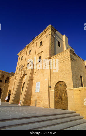 Kirche von Santa Maria De Finibus Terrae, Santa Maria di Leuca, Lecce, Apulien, Italien Stockfoto