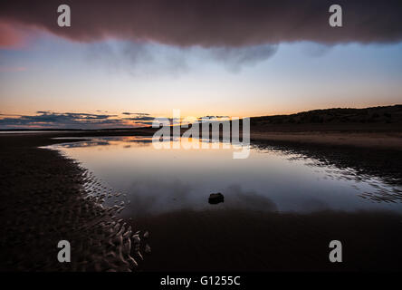 Camber Sands ist der Strand an dem Dorf von Camber (in der Nähe von Roggen), East Sussex, England. Es ist das einzige System der Sanddüne in E Sussex Stockfoto