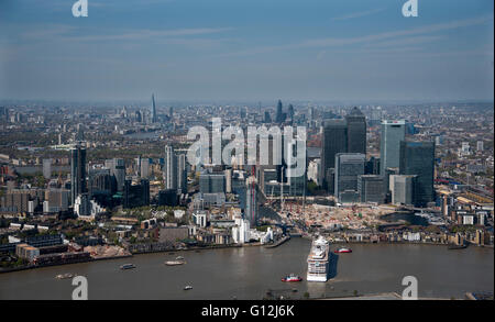Bild zeigt, Canary Wharf und der City of London Stockfoto