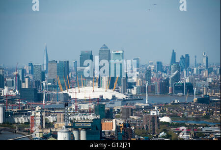 Bild zeigt Greenwich Halbinsel, Canary Wharf und der City of London Stockfoto