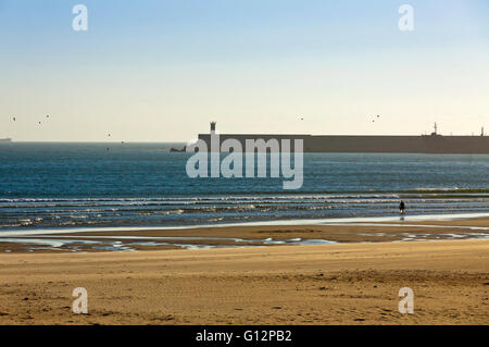 Matosinhos Strand (Praia de Matosinhos) im Stadtzentrum von Porto, Portugal Stockfoto