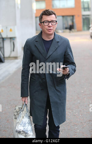 Rick Astley außerhalb ITV Studios mit: Rick Astley wo: London, Vereinigtes Königreich bei: 7. April 2016 Stockfoto