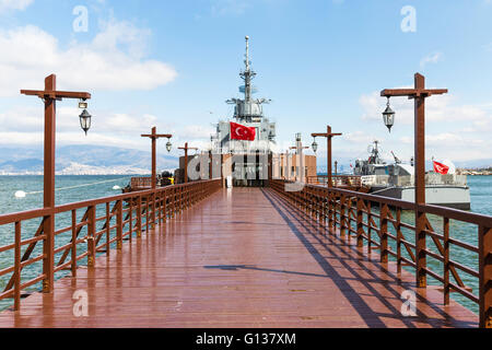 Eingang der Ege und Museumsschiffe Piri Reis ist ein Marine-Museum im Stadtteil Inciralti in Izmir, Türkei Stockfoto